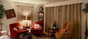 Nostalginen retro-pastoraatti 1940-luvun Ranch-talo 