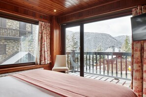 6 soverom, strykejern/-brett, wi-fi (inkludert) og sengetøy