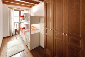 2 bedrooms, iron/ironing board, free WiFi, bed sheets - Val de Ruda Luxe 6 by FeelFree Rentals (Baqueira)