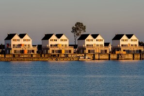 Exterior - Beachfront Baltic Sea vacation apartment "Santiano Lounge" with water view over 2 levels (Olpenitz)