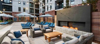 Sleeps 4 5min from Downtown