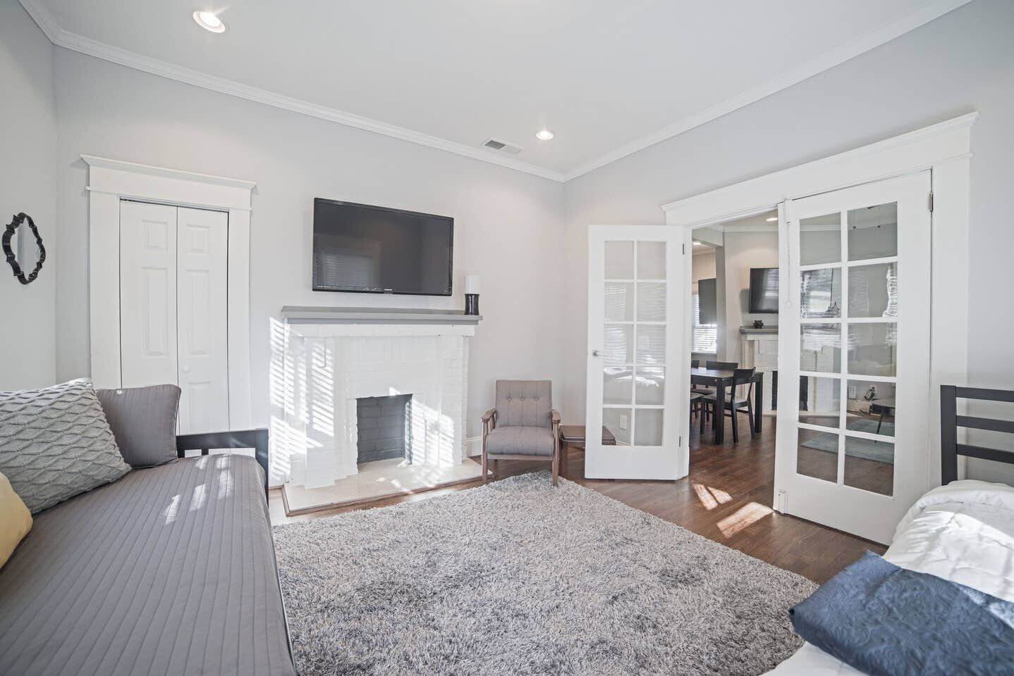 Smart Home Sleeps 12 | Living area | Flat-screen TV