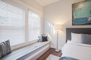 Apartment - Smart Home Sleeps 12 (Atlanta)