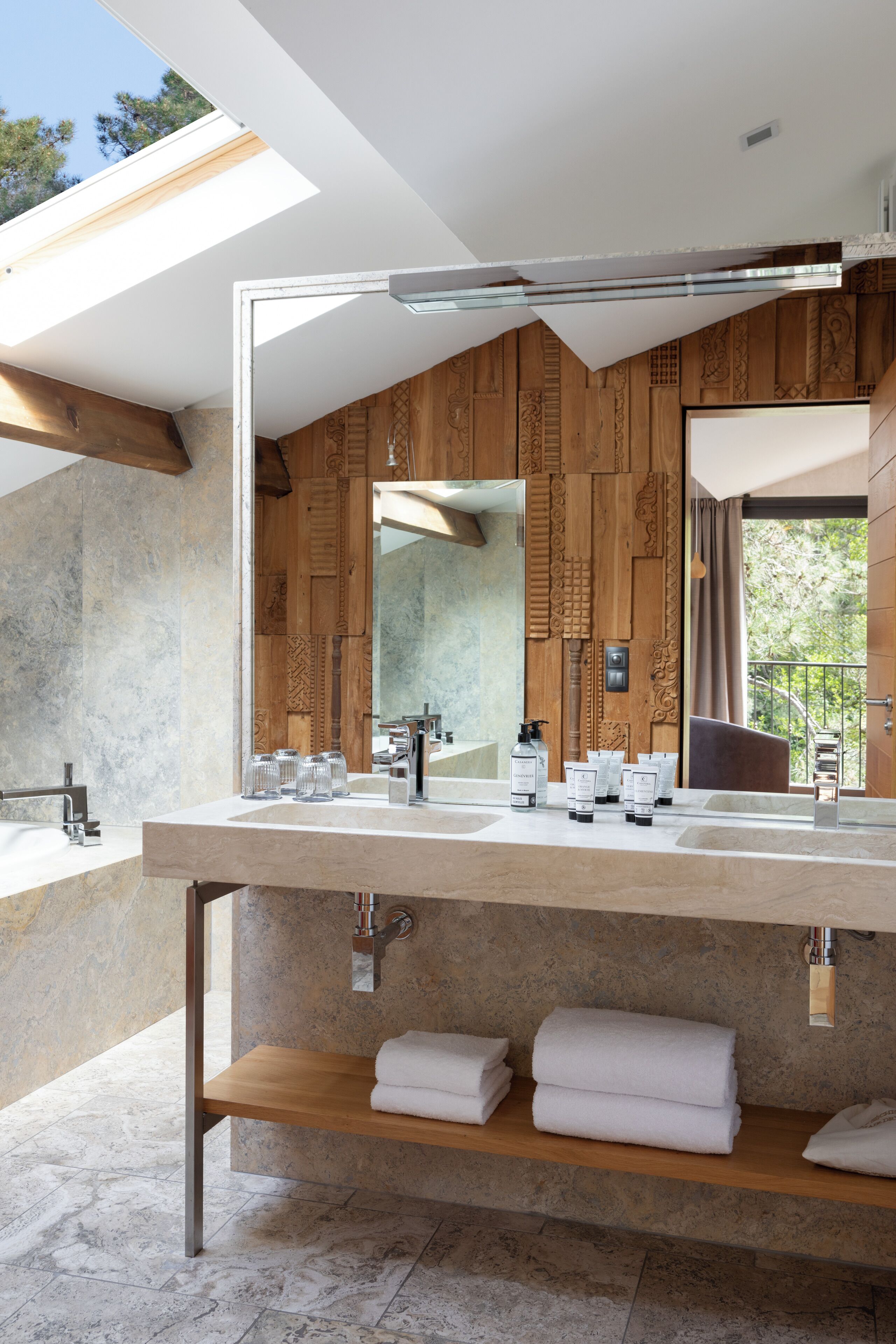 suite a casuccia | bathroom | designer toiletries, hair dryer, bathrobes, slippers