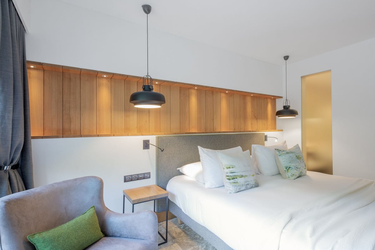 1 bedroom, premium bedding, pillowtop beds, minibar
