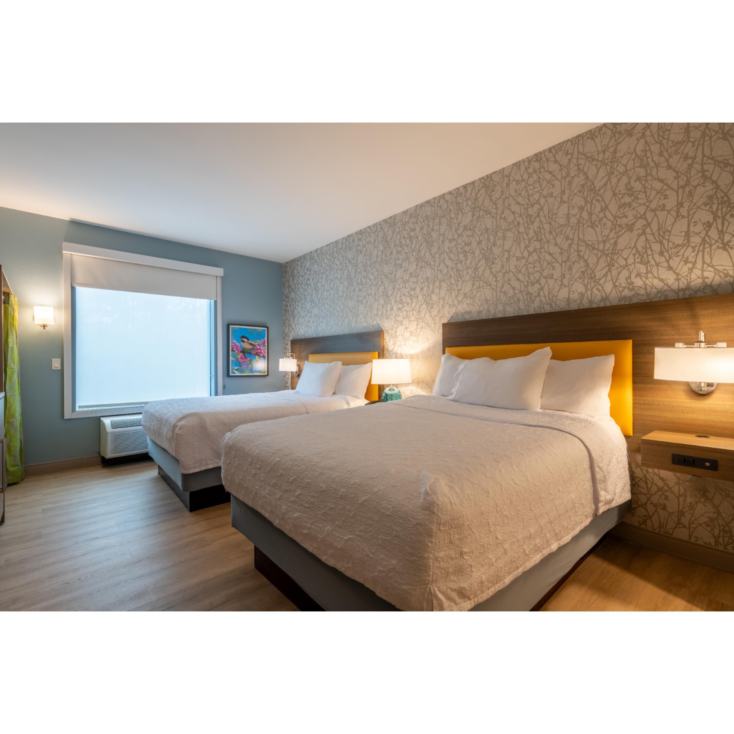 Desk, laptop workspace, blackout drapes, WiFi (free)