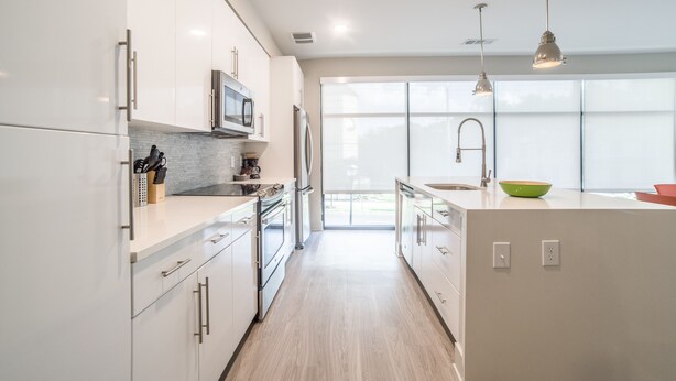 Apartment | Private kitchen | Coffee/tea maker, fridge, microwave, oven - Perfect Walking Area Sleeps 6 (Atlanta)