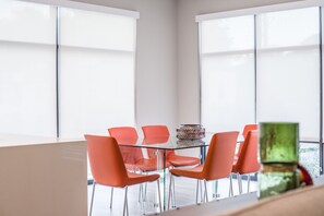 Apartment | In-room dining