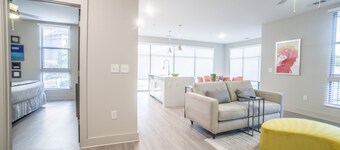 Perfect Walking Area Sleeps 6