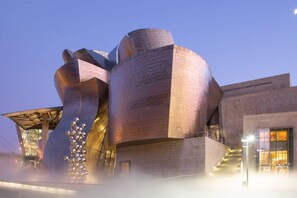 Point of interest - Mazarredo Pretty Guggenheim Bilbao (Bilbao)