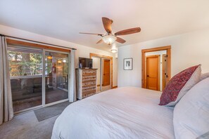 4 bedrooms, desk, iron/ironing board, travel cot