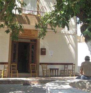 Exterior detail - Detached house in the center of Apomarma village. The perfect place to relax. (heraklion)
