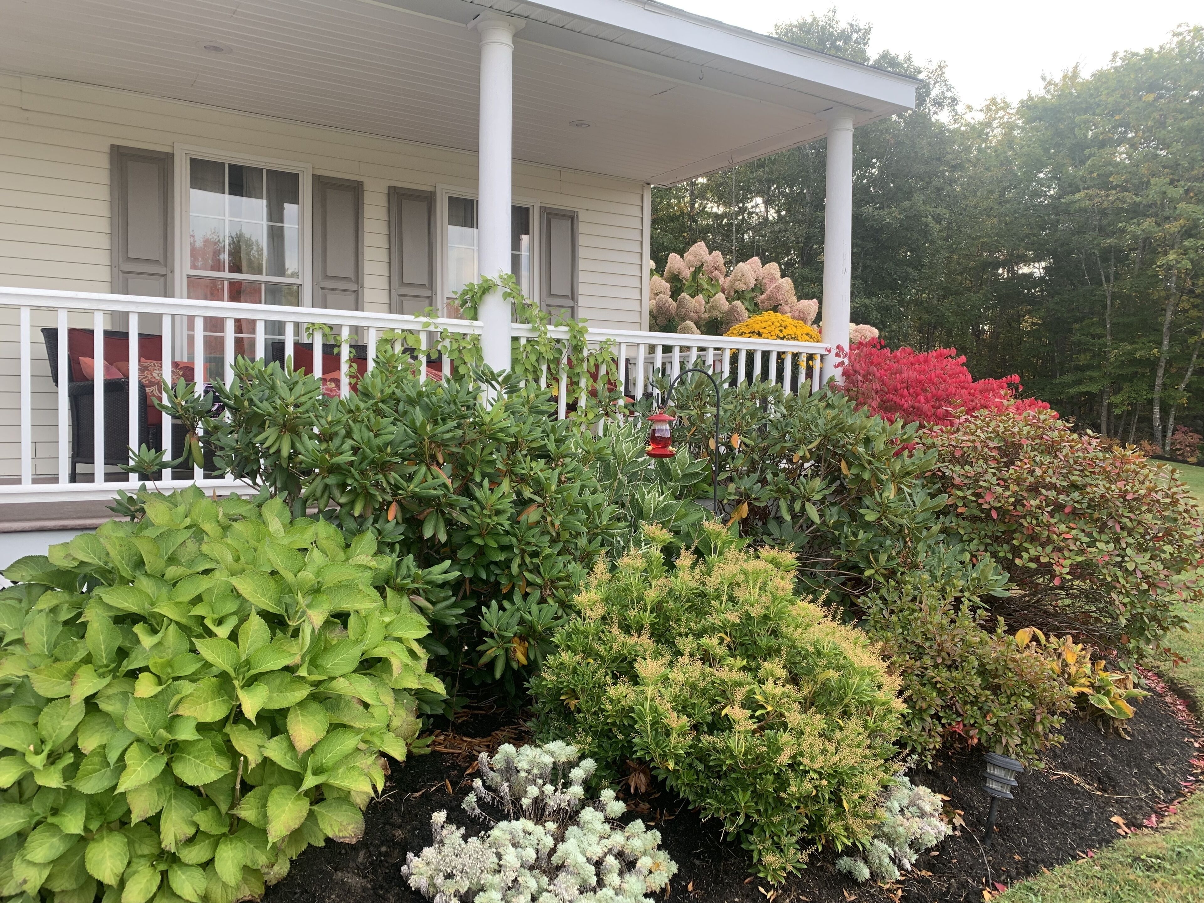 Maine Village Properties 5 AC units, sleeps 16 and HOT TUB