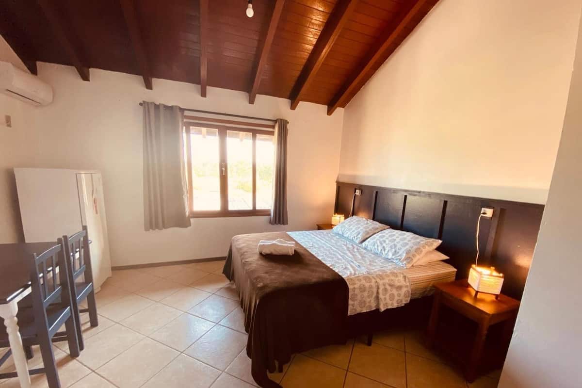 Room (12) | Free WiFi, bed sheets