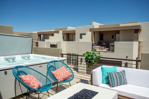 2269 Pet Friendly | Balcony
