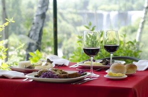 Restaurant - Hotel Salto del Laja (Los Angeles)