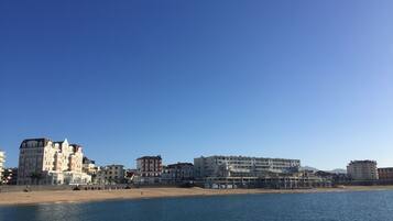 Beach nearby, sun loungers