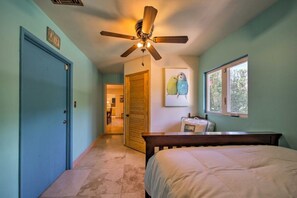 5 habitaciones, tabla de planchar con plancha, wifi y ropa de cama 