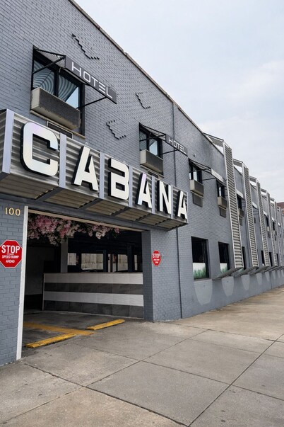 Cabana Hotel Yankee Stadium