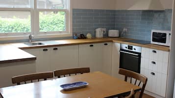 Fridge, microwave, dishwasher, toaster