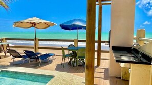 Outdoor dining - Duplex house on the beach sand with swimming pool and barbecue in Maceió, Ipioca. (Maceio)