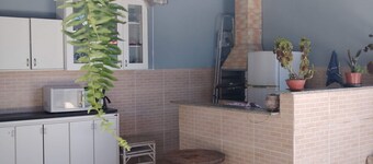 Bertioga on the Beach, Bedroom with Bathroom. Edicule. parking. Wifi