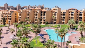 A heated pool - Princesa Resort D-508 A View Above Large Patio Ocean View Condo (Puerto Peñasco)