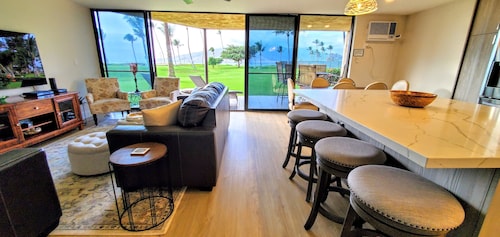 Maui Sunset B123 Beachfront, Ocean View, Ground Floor Families! Pool! 3 Bedrooms