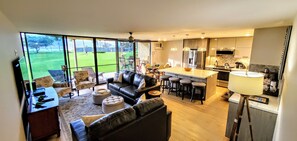 Televisio, leluja, musiikkikirjasto, videokirjasto