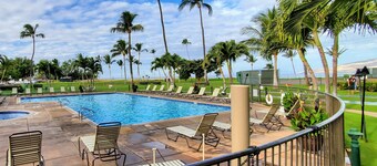 Maui Sunset B123 Beachfront, Ocean View, Ground Floor Families! Pool! 3 Bedrooms