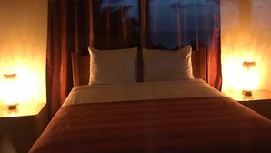 Unclassified image, 2 of 28, button - Wake up to panoramic views of Dickenson Bay and unwind to spectacular sunsets (St. John's)