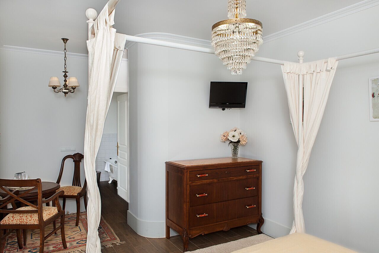 1 bedroom, in-room safe, travel cot, WiFi