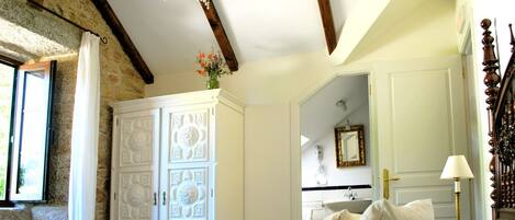 1 habitación, caja de seguridad en la habitación y wifi gratis