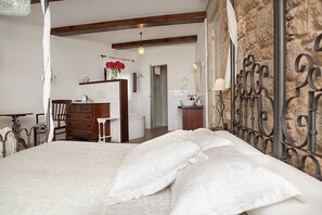 1 bedroom, WiFi - Suite room in a 3 * Rustic hotel (Laxe)