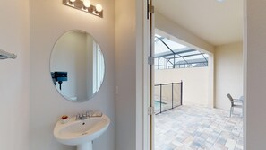 House, Multiple Beds, Private Pool | Bathroom | Towels