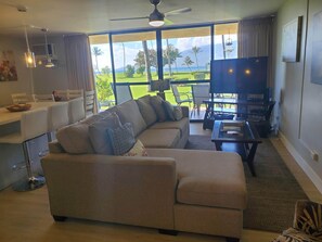 Smart TV, video library