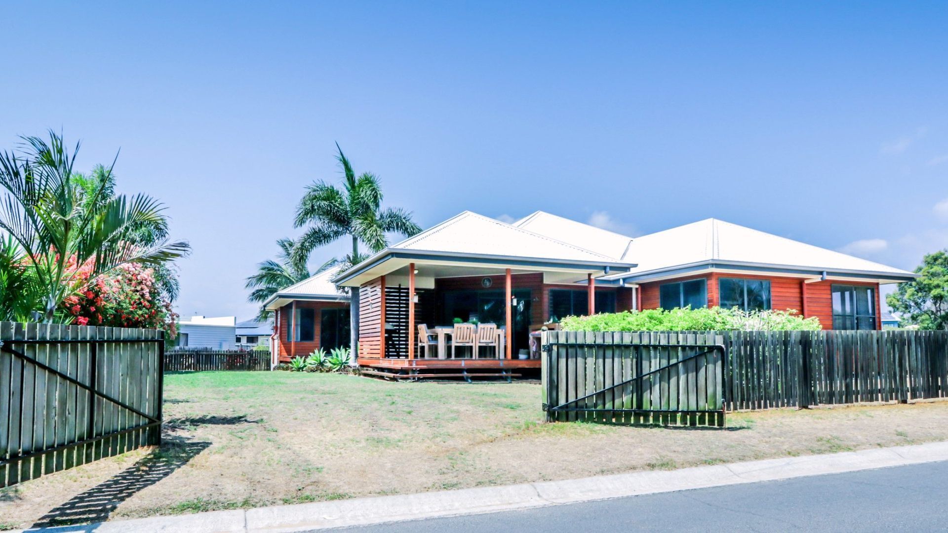 House 4 bedrooms, with garden