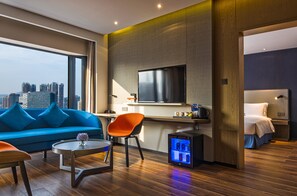 Phòng Suite, 1 phòng ngủ | Màn/rèm cản sáng, phòng cách âm, truy cập Internet không dây miễn phí 