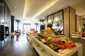 Breakfast area - Centro Corniche Al Khobar (Al Khobar)