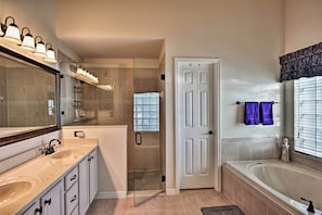 Free toiletries, hair dryer, towels - 12 Mi to Disney: Home w/ Pool & Spa in Clermont (Clermont)