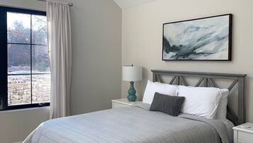 4 habitaciones, cuna de viaje, wifi gratis y ropa de cama