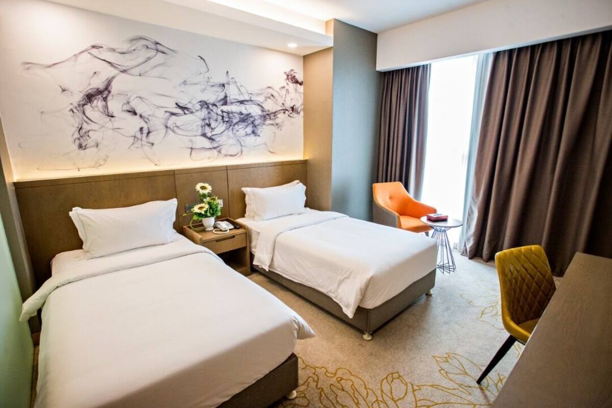 Superior Twin Room, 2 Katil Bujang (Single) | Meja, ruang kerja komputer riba, langsir/tirai gelap terus, kalis bunyi 