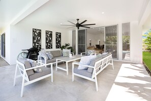 Terrace/patio - Heated pool Seaside at Palm cove (Cairns)