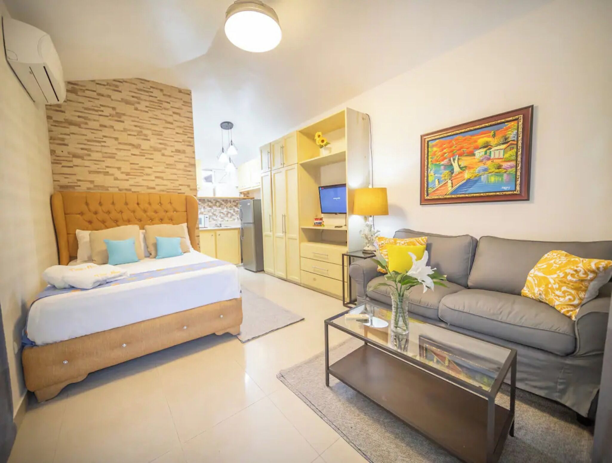 1 chambre, fer et planche à repasser, accès Internet, draps fournis