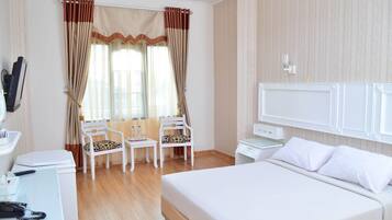 Deluxe Double Room | Desk, free WiFi