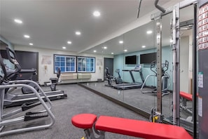 Fitness facility - Bluestem Hotel Torrance Los Angeles, an Ascend Collection Hotel (Torrance)