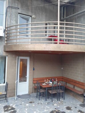 Property grounds - Fenix Guest House (Yerevan)