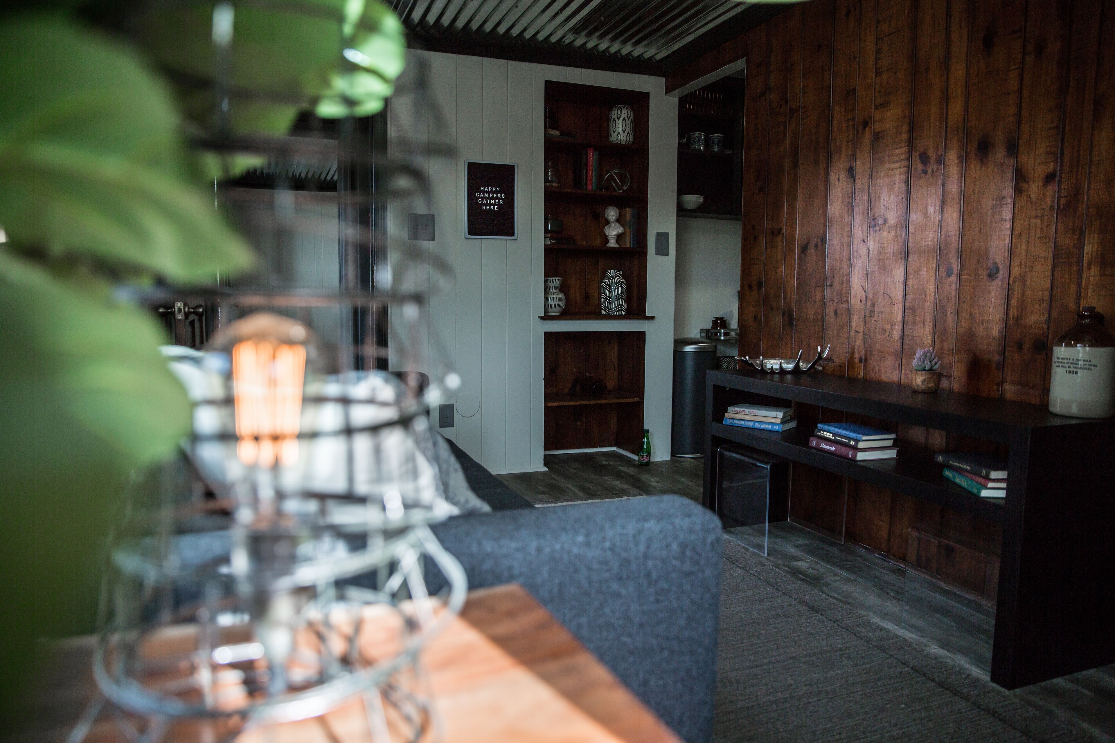 Minimalist-Style Apartment within walking distance of Downtown Johnson City