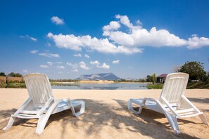 Sun deck - Montoro Resort (Nong Ya Plong)