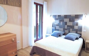1 bedroom, iron/ironing board, WiFi